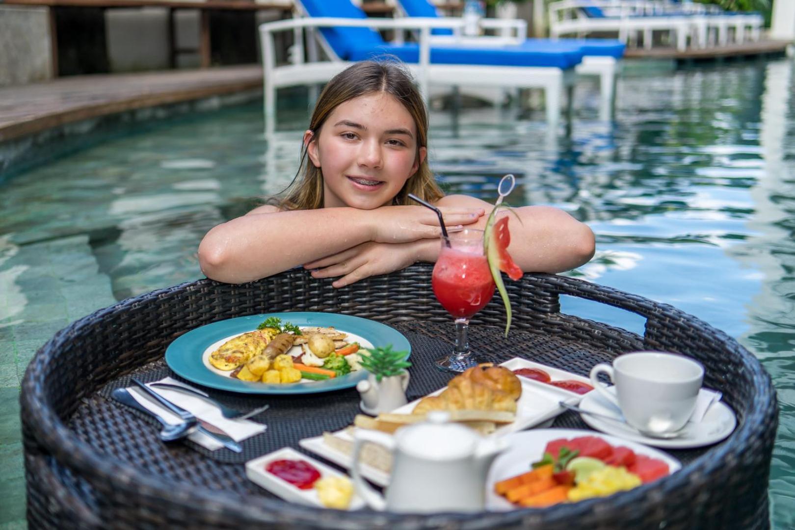 Hotel Bliss Surfer By Tritama Hospitality 4*